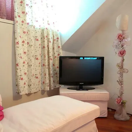 Bed and Breakfast A Casa Di Marzia Reggio Emilia Exterior foto
