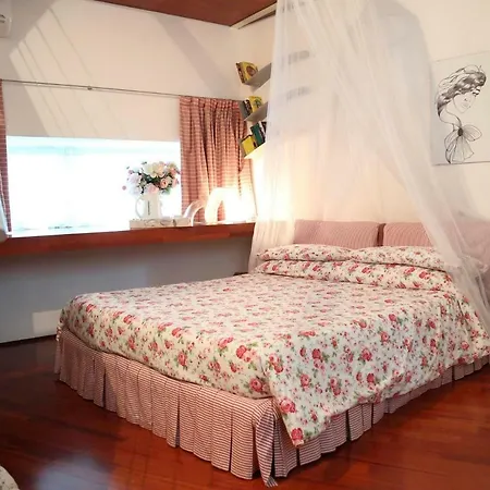 Bed and Breakfast A Casa Di Marzia Reggio Emilia Exterior foto